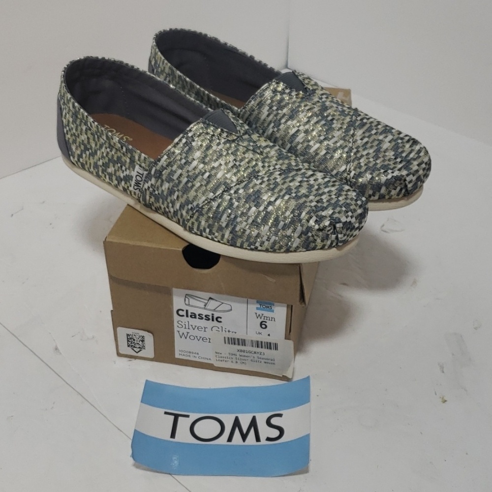 TOMS Classic Silver Glitz Woaven Loafer sz 6